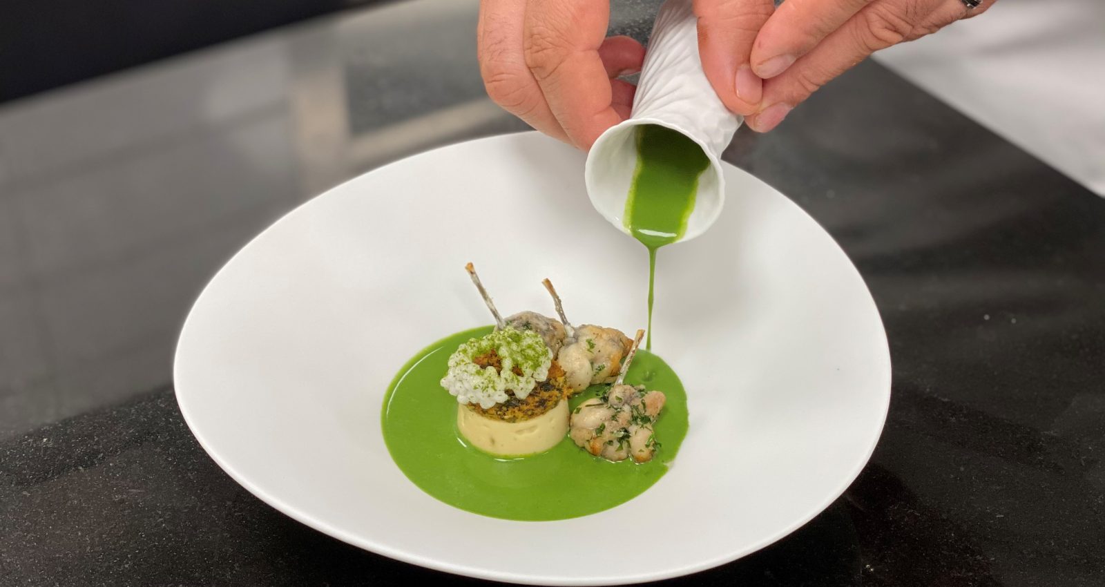 un plat gastronomique