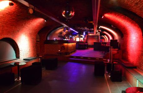 Restaurant dansant à Bruxelles : savourez votre soirée et rejoignez la piste de danse